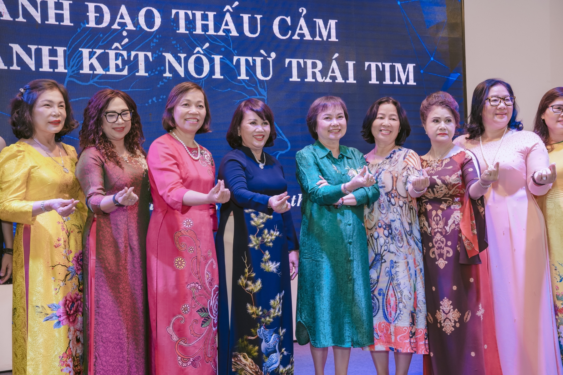 Tọa đàm “Lãnh đạo thấu cảm: Sức mạnh kết nối từ trái tim”
