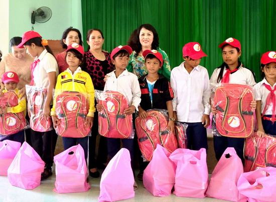 Hội Nữ Doanh nhân Bình Ðịnh: Góp phần phát triển KT-XH, xây dựng quê hương giàu đẹp